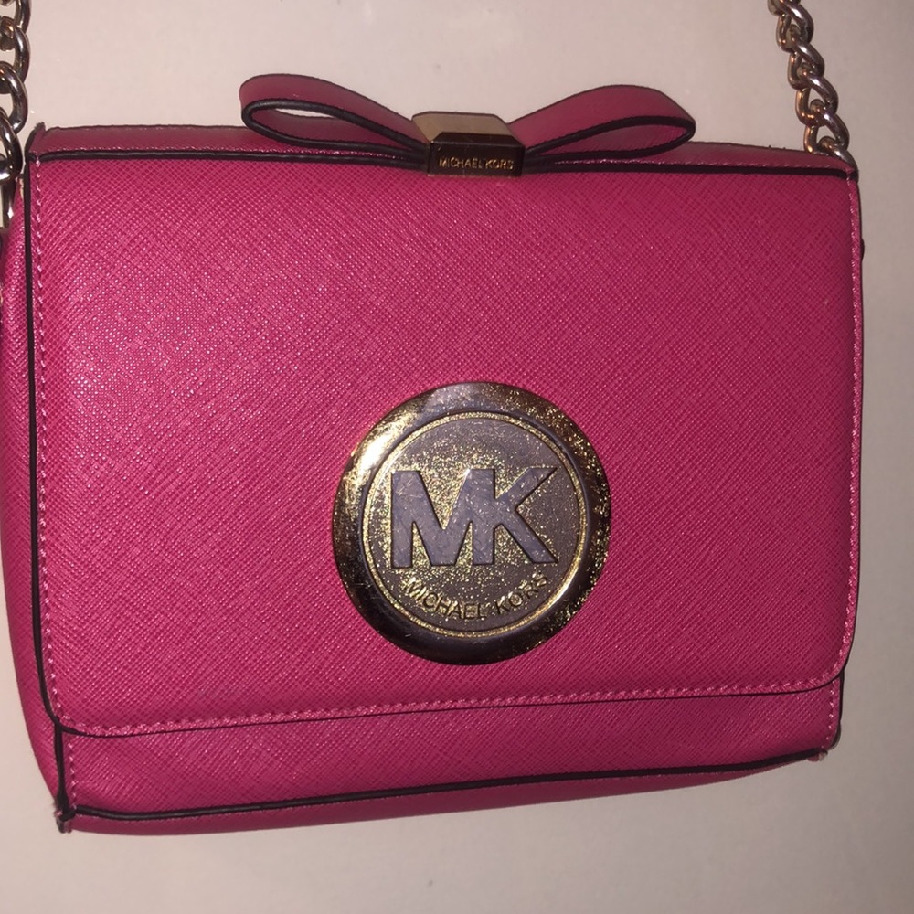 Michael Kors Pink Clutch Crossbody With Bow & Gold Chain